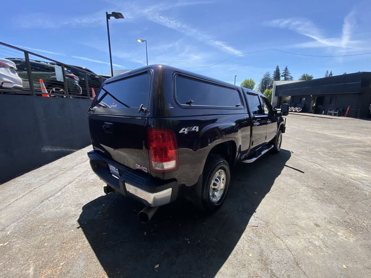 Used 2008 GMC Sierra 2500 SLT w/ Sun And Navigation Package AWD/4WD image 6
