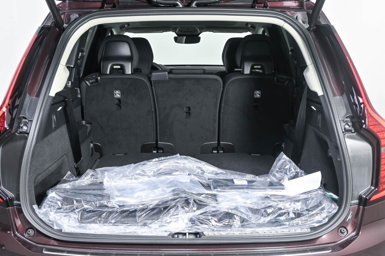 New 2026 Volvo XC90 B6 Plus w/ Protection Package Premier AWD/4WD image 31
