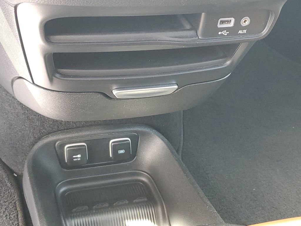 Used 2017 Chrysler Pacifica Limited FWD image 20