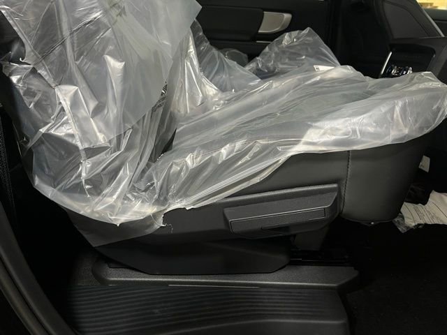 New 2025 Ford Expedition Max Active image 27