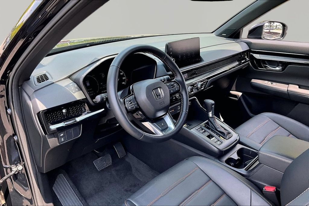 Used 2025 Honda CR-V Sport Touring image 14