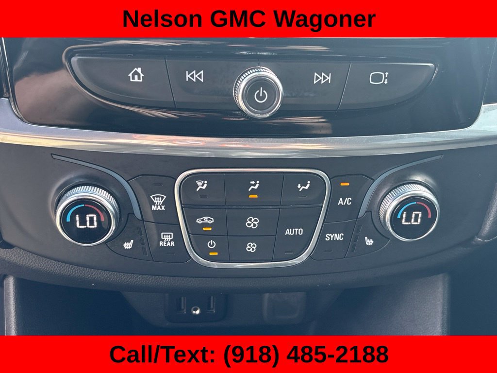 Used 2022 Chevrolet Traverse LT FWD image 26