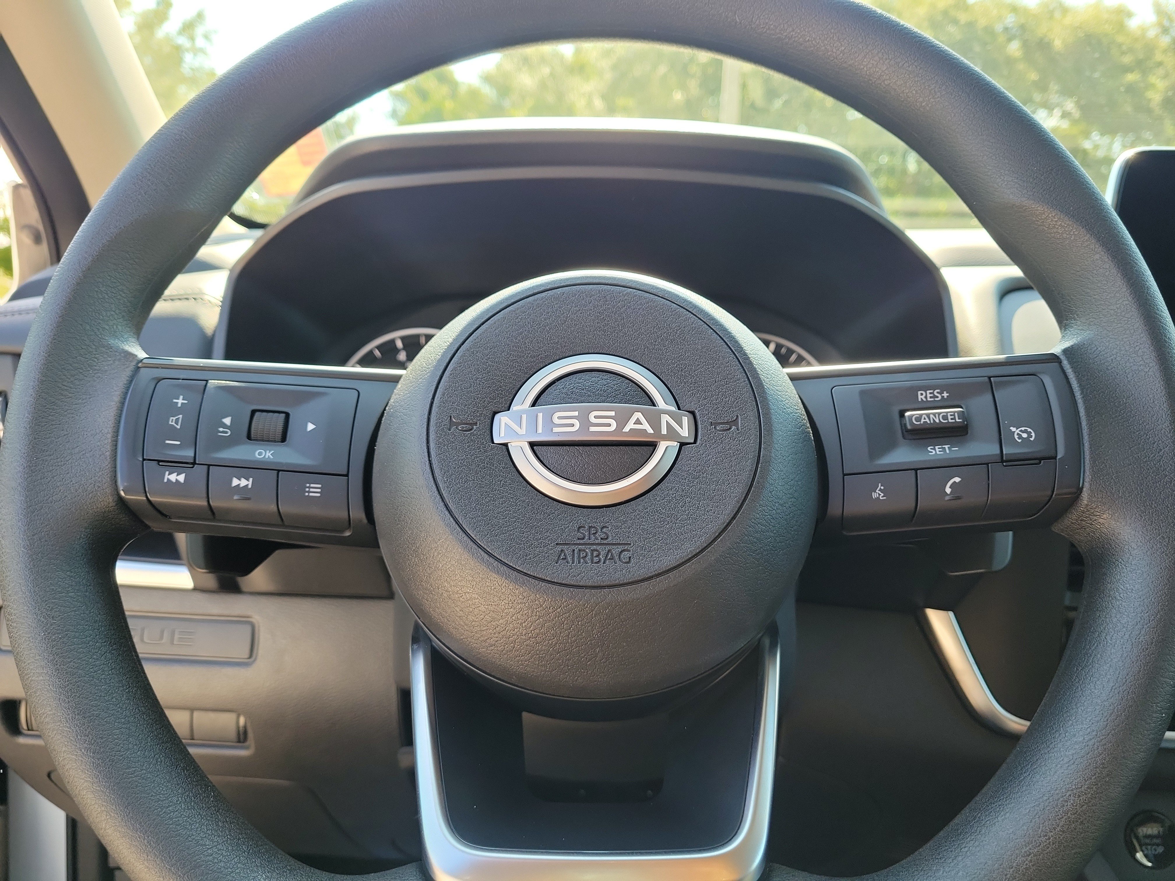 Certified 2024 Nissan Rogue S FWD image 22