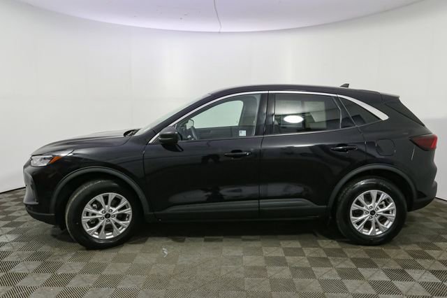 Used 2023 Ford Escape Active w/ Tech Pack #1 AWD/4WD image 6