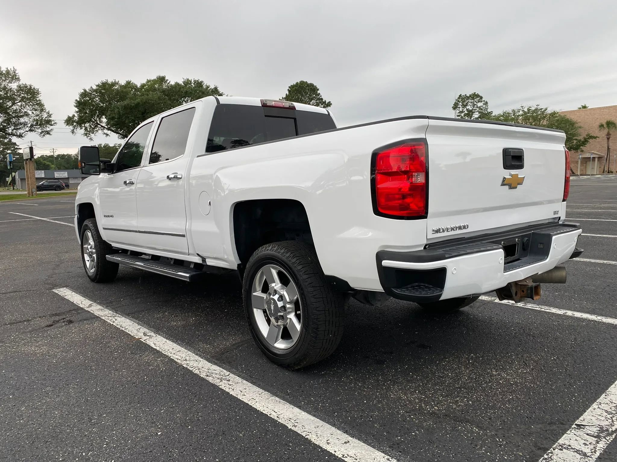 Used 2016 Chevrolet Silverado 2500 LTZ w/ Duramax Plus Package AWD/4WD image 7
