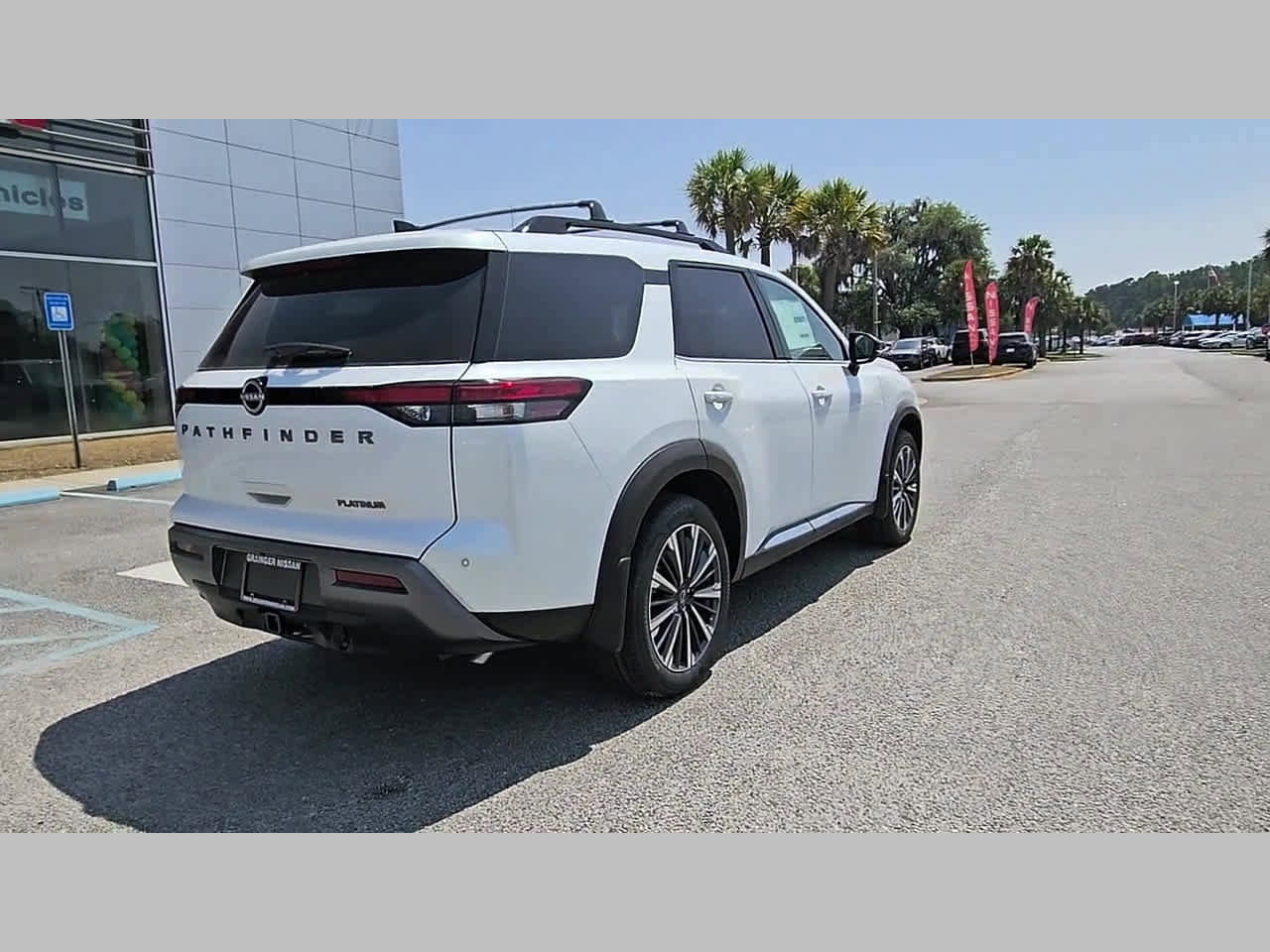 New 2026 Nissan Pathfinder Platinum FWD image 31