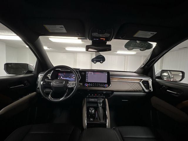 Certified 2025 GMC Canyon Denali AWD/4WD image 21
