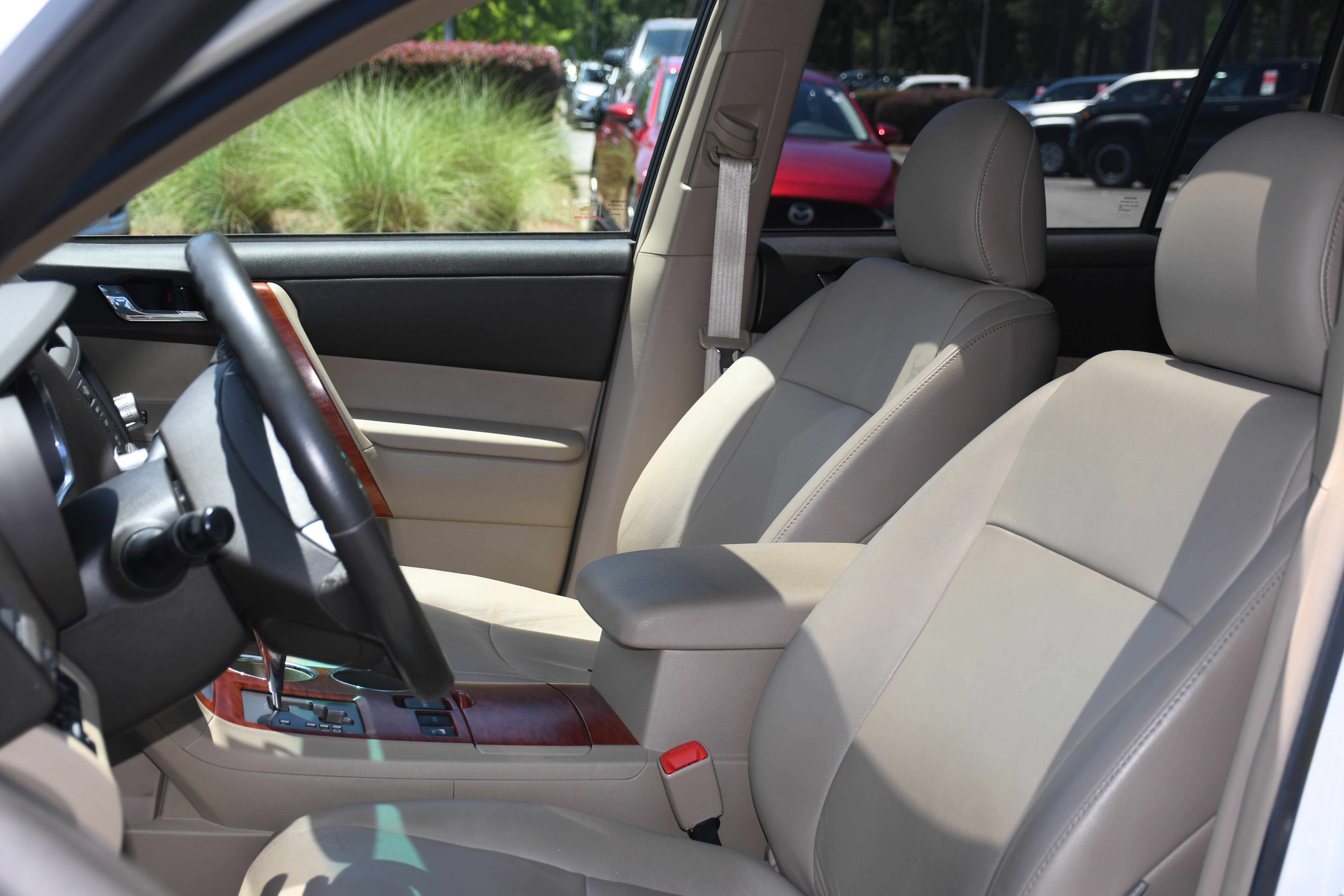 Used 2010 Toyota Highlander Limited AWD/4WD image 12