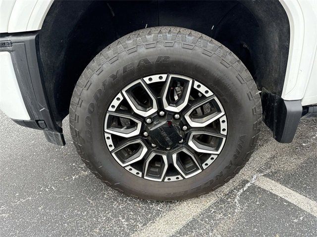 Used 2024 GMC Sierra 2500 AT4 w/ AT4 Premium Plus Package image 10