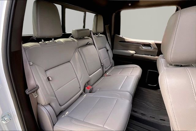 Used 2023 GMC Sierra 1500 SLT w/ SLT Convenience Package AWD/4WD image 17