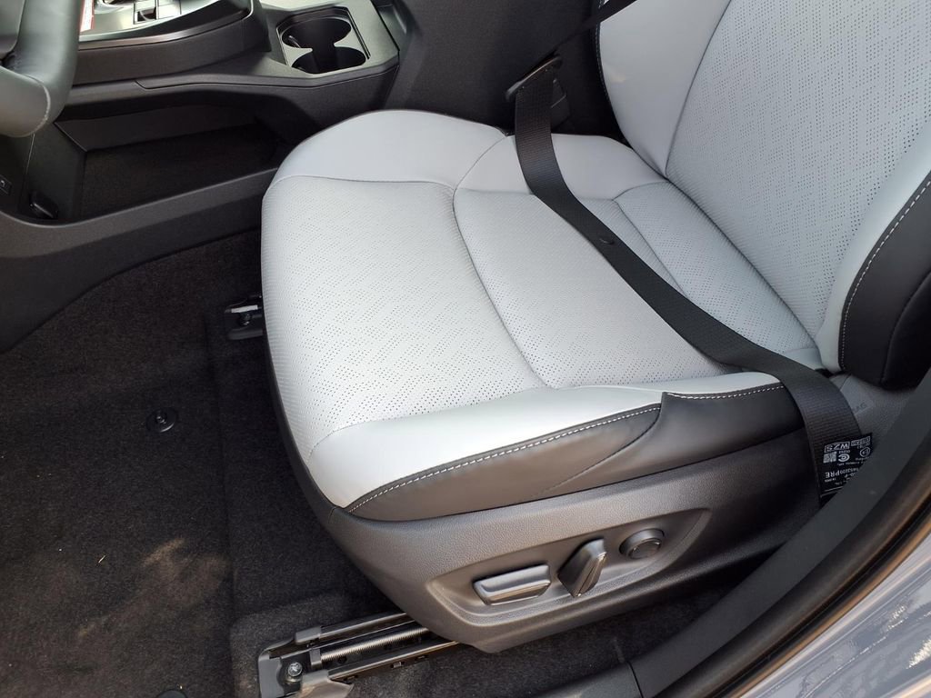 New 2026 Subaru Solterra image 16