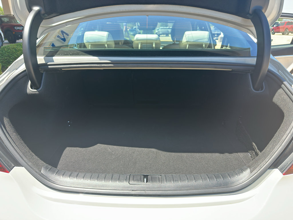 Used 2025 Genesis G70 2.5T RWD image 35
