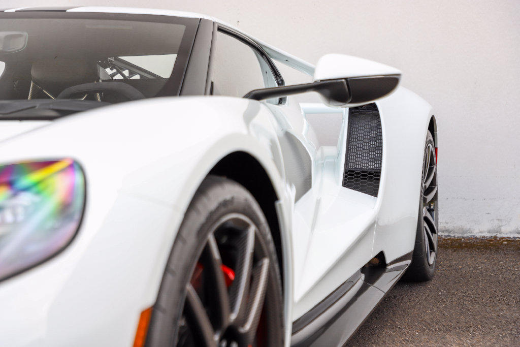 Used 2017 Ford GT RWD image 35