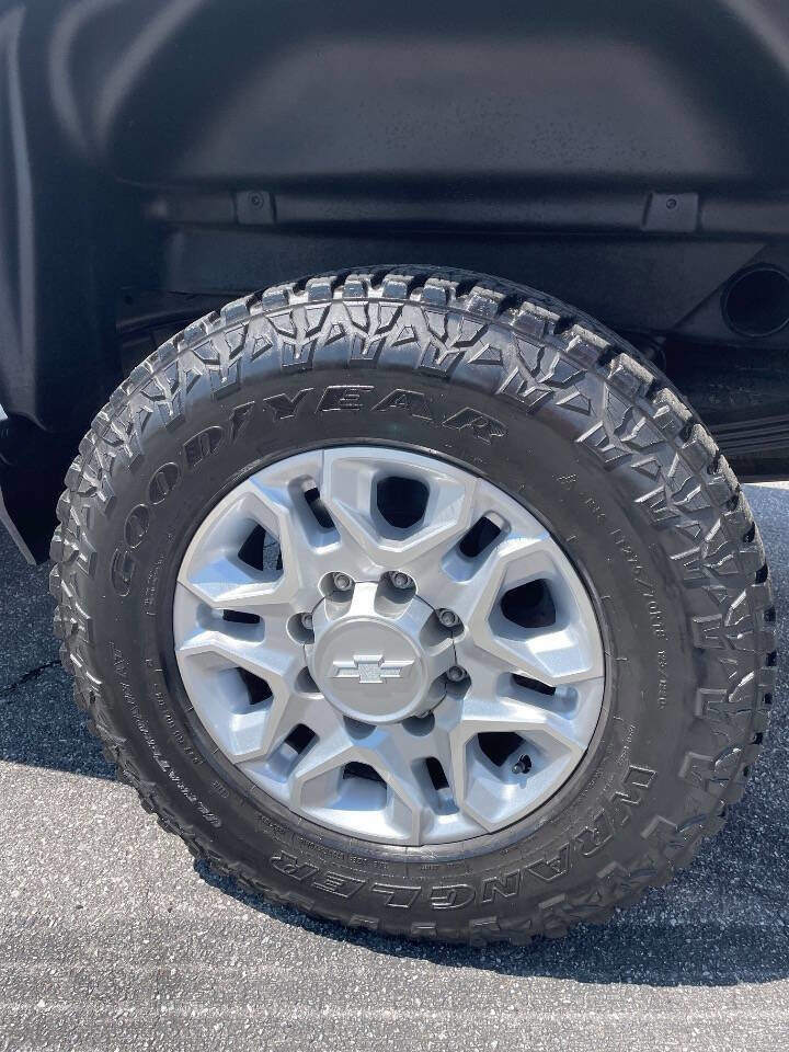 Used 2018 Chevrolet Silverado 2500 W/T w/ WT Convenience Package AWD/4WD image 12