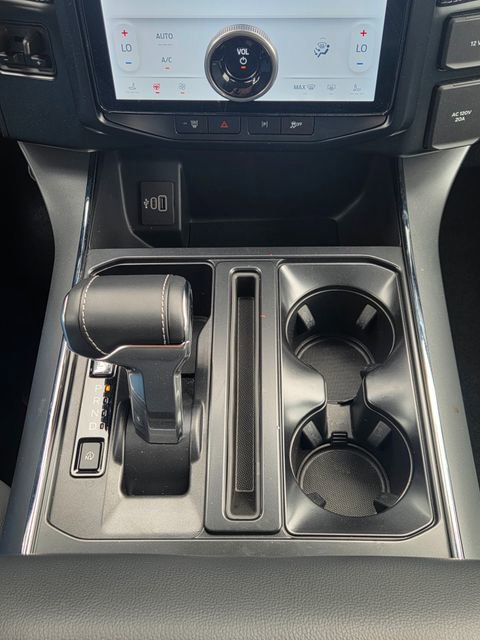 Used 2025 Ford F150 Lightning Flash AWD/4WD image 32