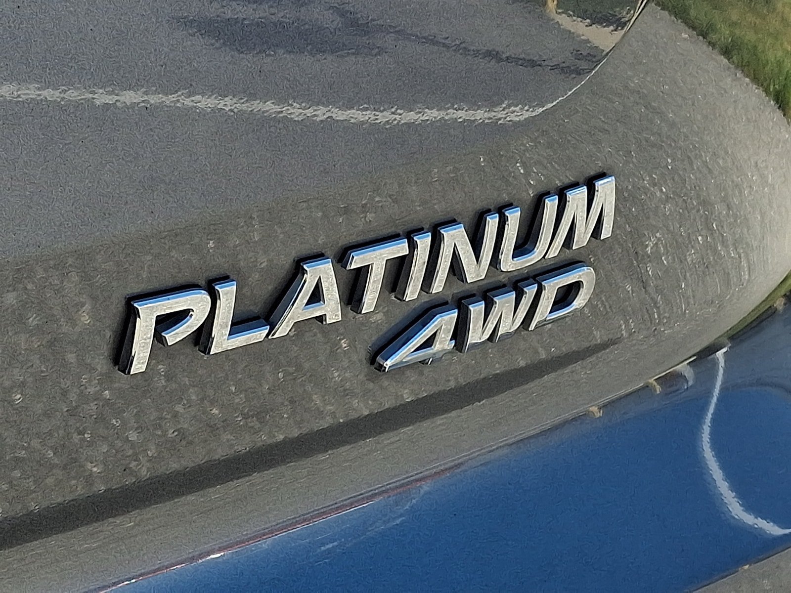 Used 2024 Nissan Pathfinder Platinum w/ Cargo Package AWD/4WD image 31