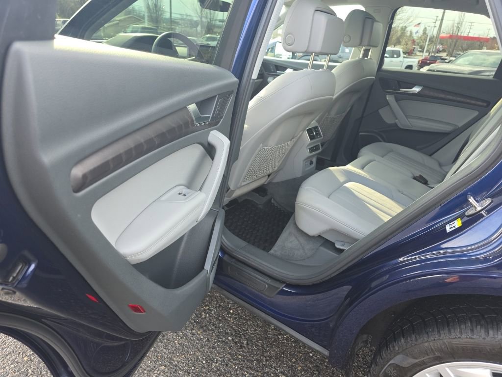 Used 2019 Audi Q5 2.0T Premium Plus image 12