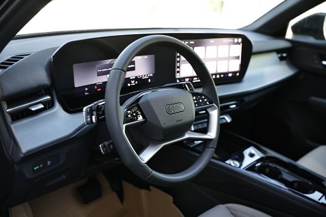New 2026 Audi Q3 quattro 2.0T AWD/4WD image 16