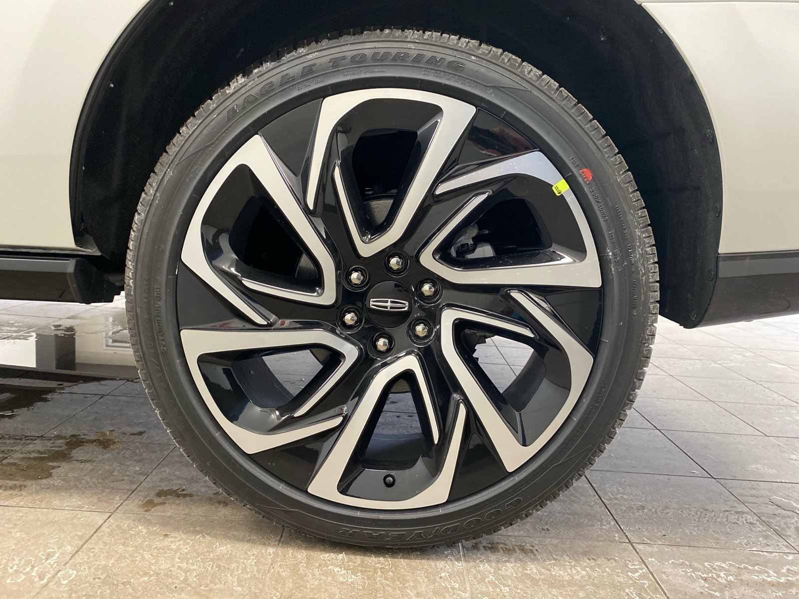 New 2026 Lincoln Navigator Reserve AWD/4WD image 29
