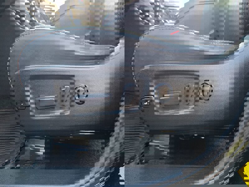 Used 2015 Toyota Highlander Limited Platinum image 51