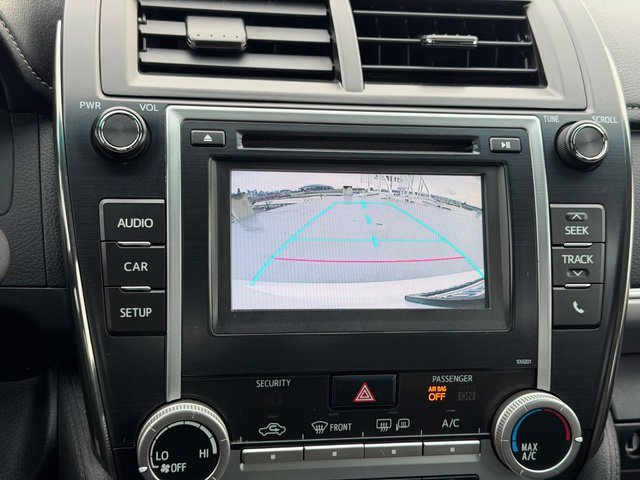 Used 2014 Toyota Camry SE FWD image 16