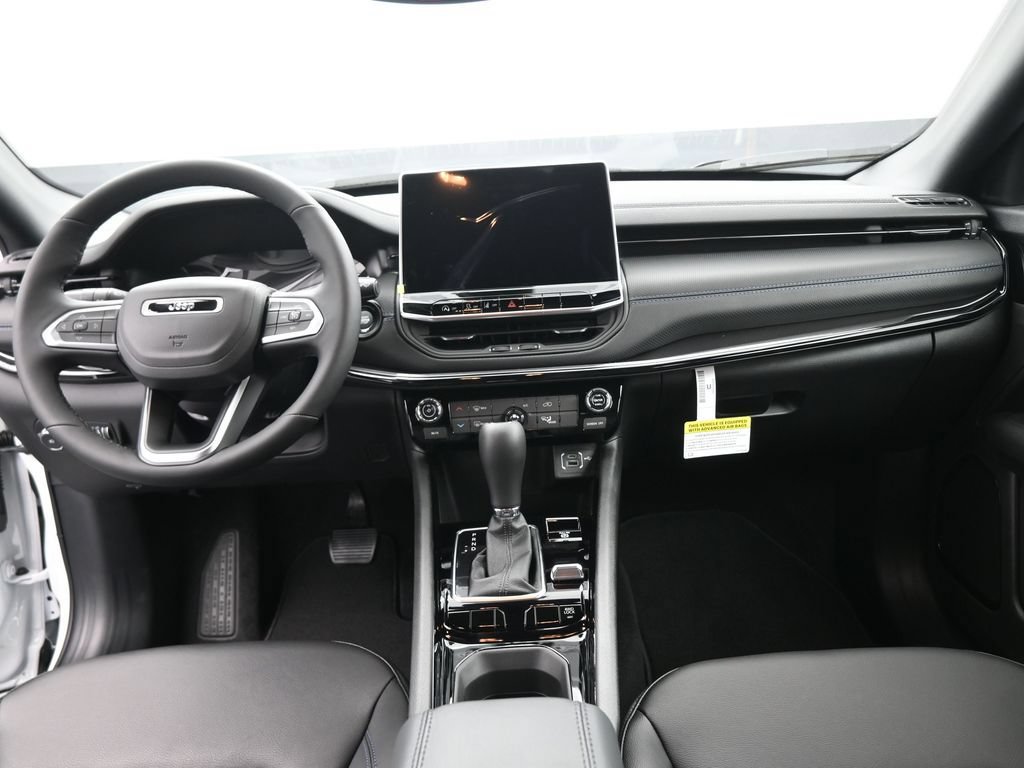 New 2026 Jeep Compass Latitude AWD/4WD image 25