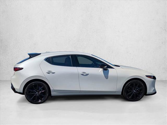 Used 2025 MAZDA MAZDA3 Hatchback w/Premium Plus Pkg image 4