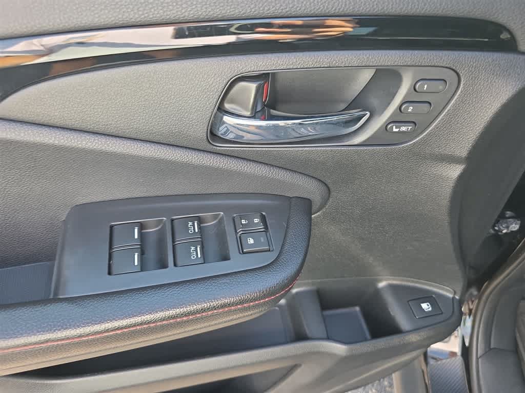 Used 2017 Honda Ridgeline Black Edition image 17