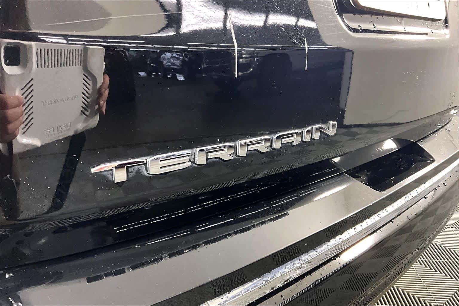 Used 2023 GMC Terrain Denali w/ Black Diamond Edition AWD/4WD image 30