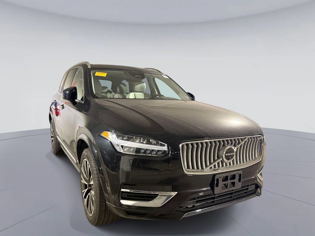 Used 2025 Volvo XC90 T8 Plus AWD/4WD image 3