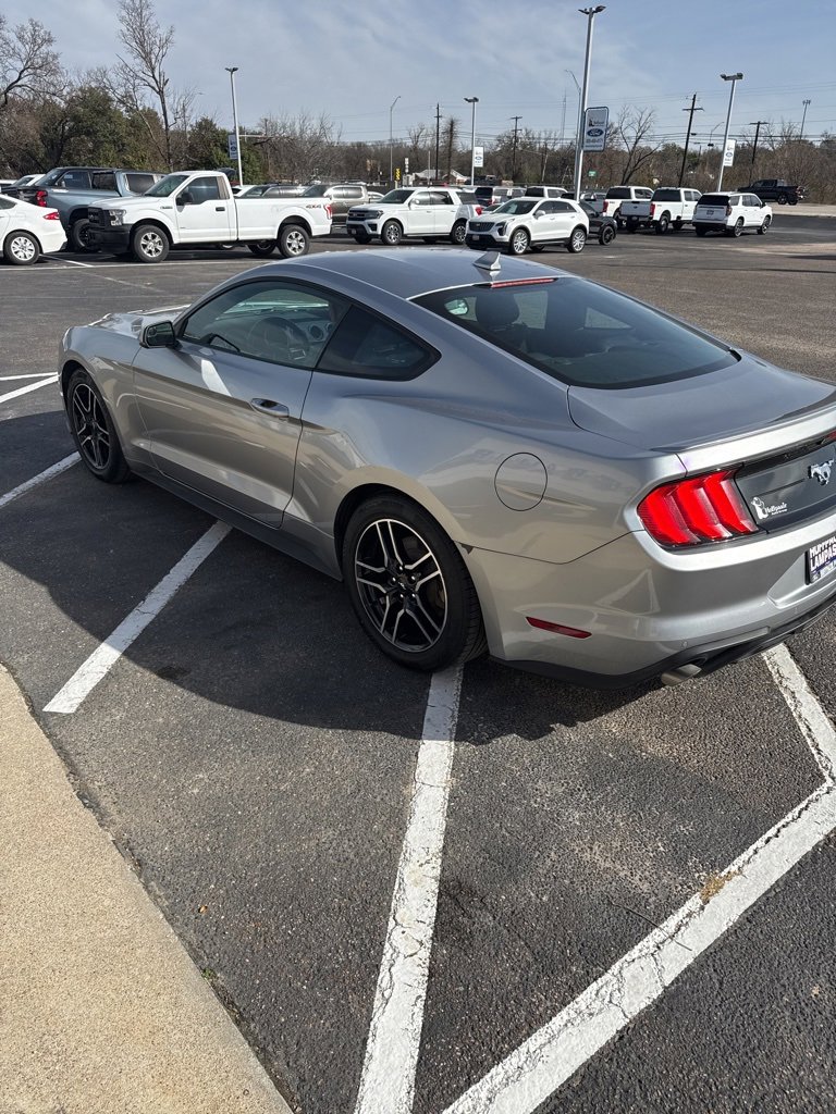Used 2020 Ford Mustang Premium image 9