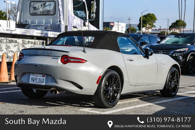 Certified 2025 MAZDA MX-5 Miata Club RWD image 6