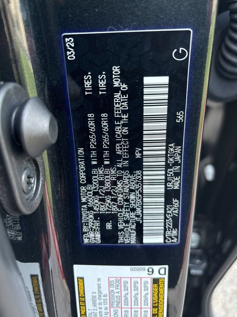 Certified 2023 Lexus GX 460 Premium w/ Premium Package AWD/4WD image 24
