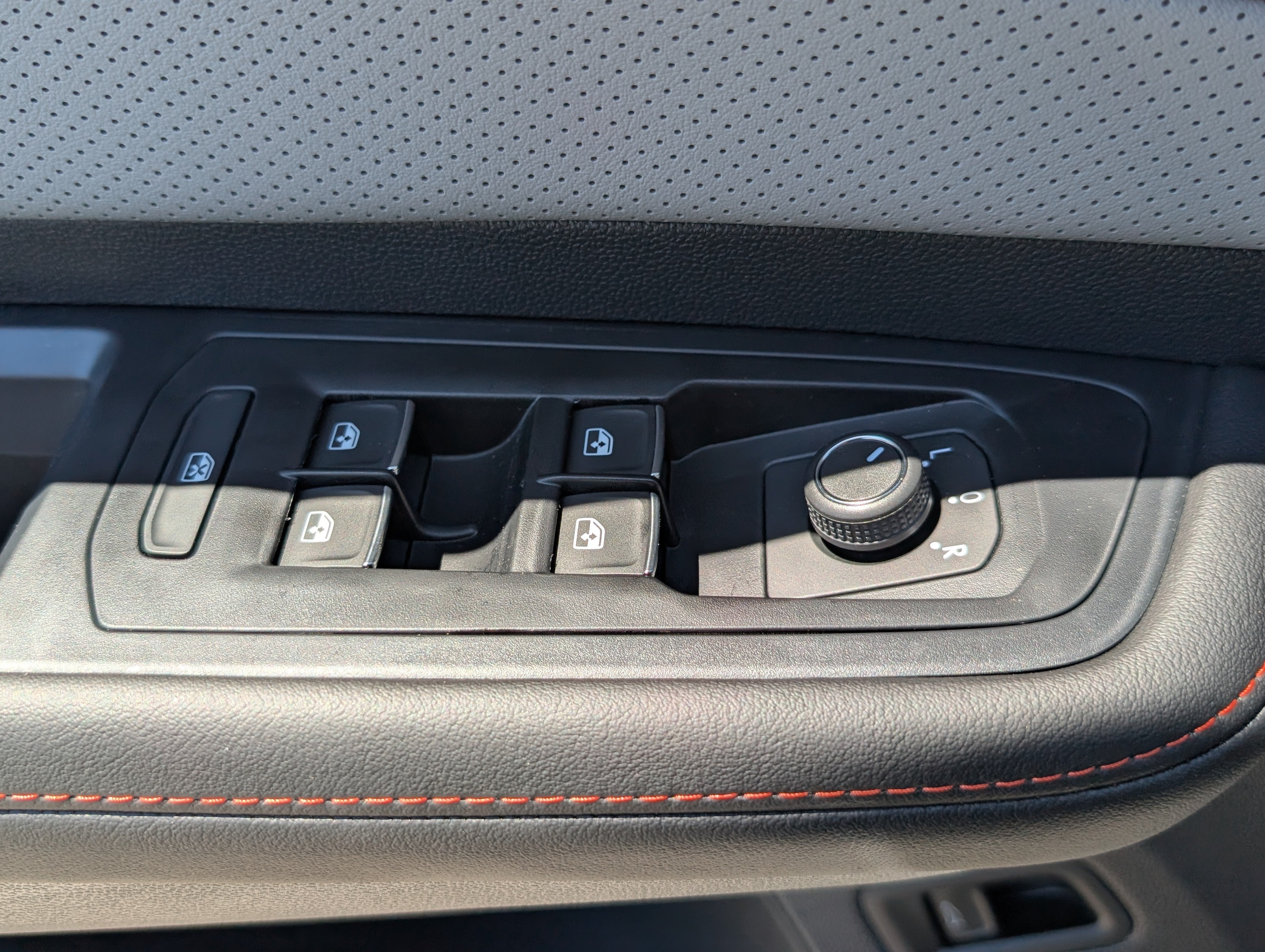 New 2026 Volkswagen Atlas Peak Edition AWD/4WD image 19