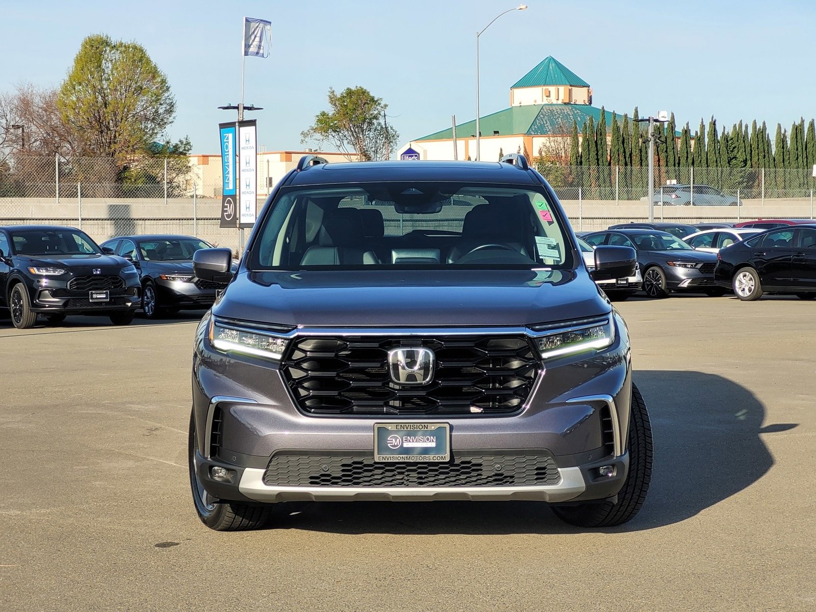 Certified 2024 Honda Pilot Touring image 2