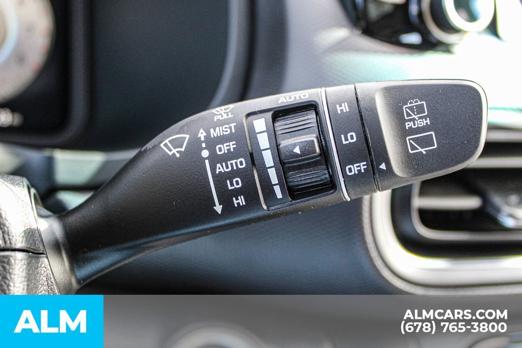Used 2023 Hyundai Kona Limited image 33