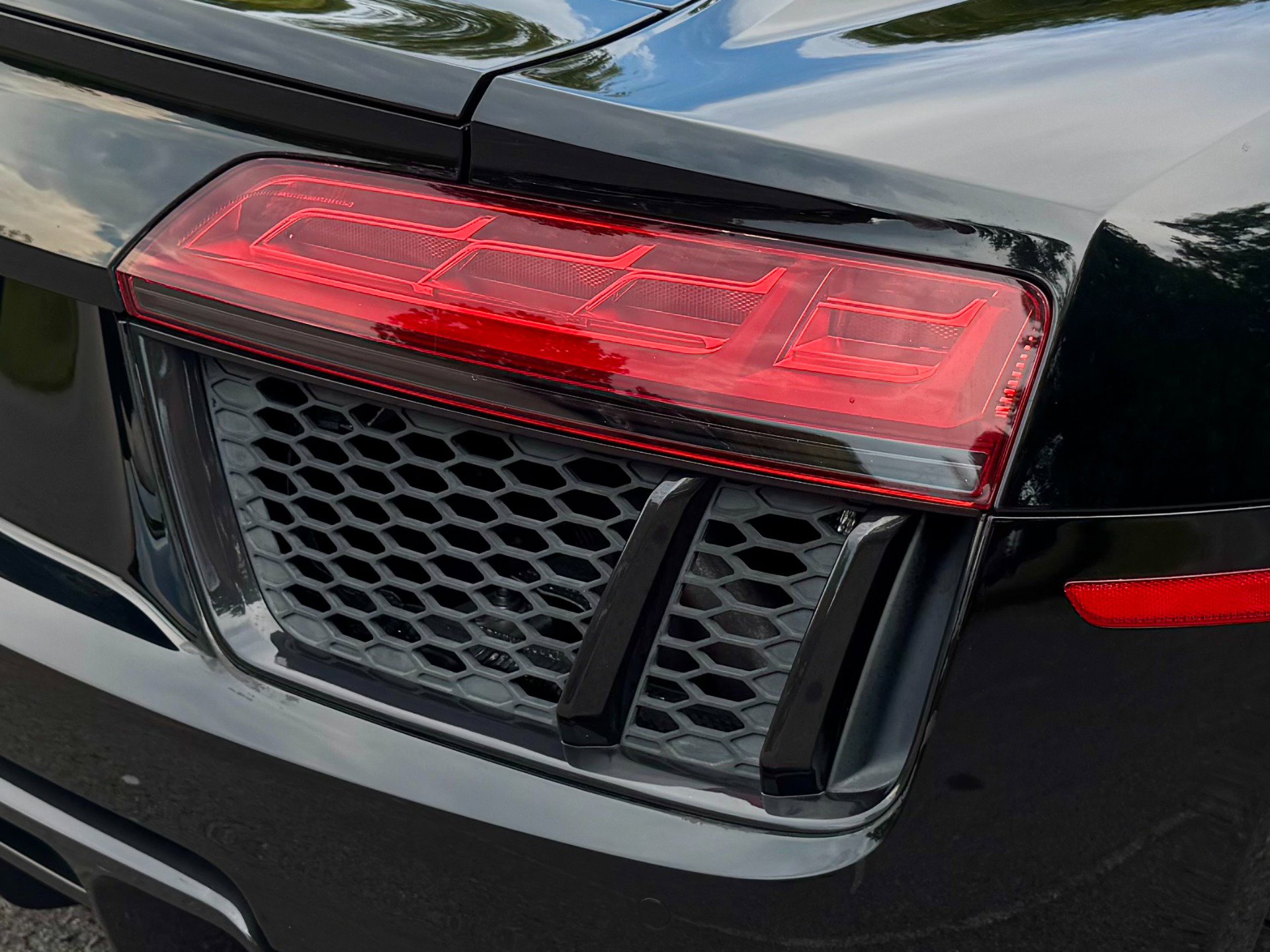 Used 2018 Audi R8 V10 image 65