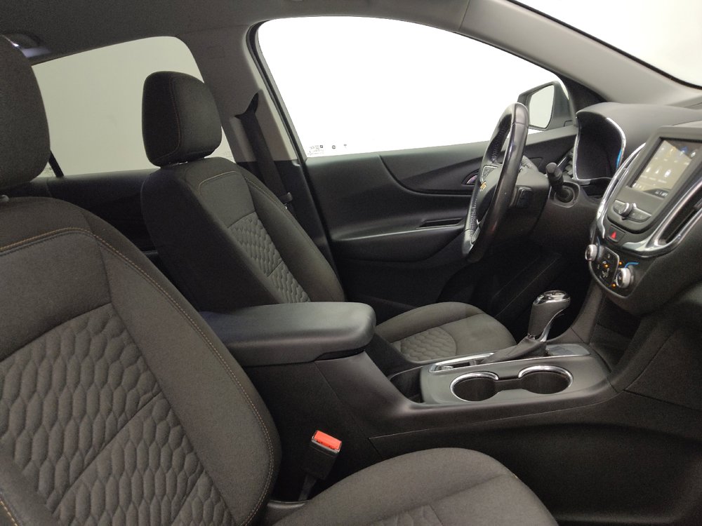 Used 2019 Chevrolet Equinox LT w/ LPO, Cargo Package FWD image 21