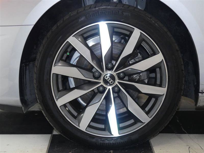 Used 2023 Audi A4 2.0T Premium w/ Convenience Package AWD/4WD image 32