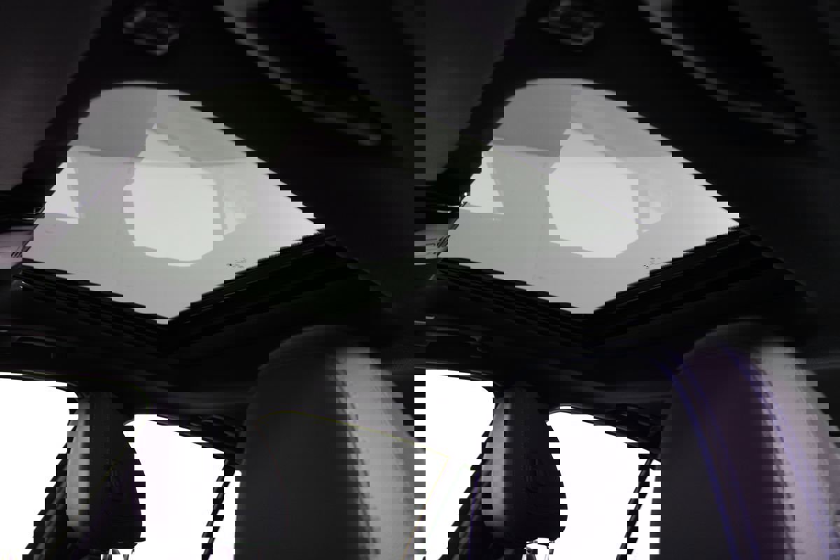 Used 2023 BMW 330e w/ M Sport Package image 9