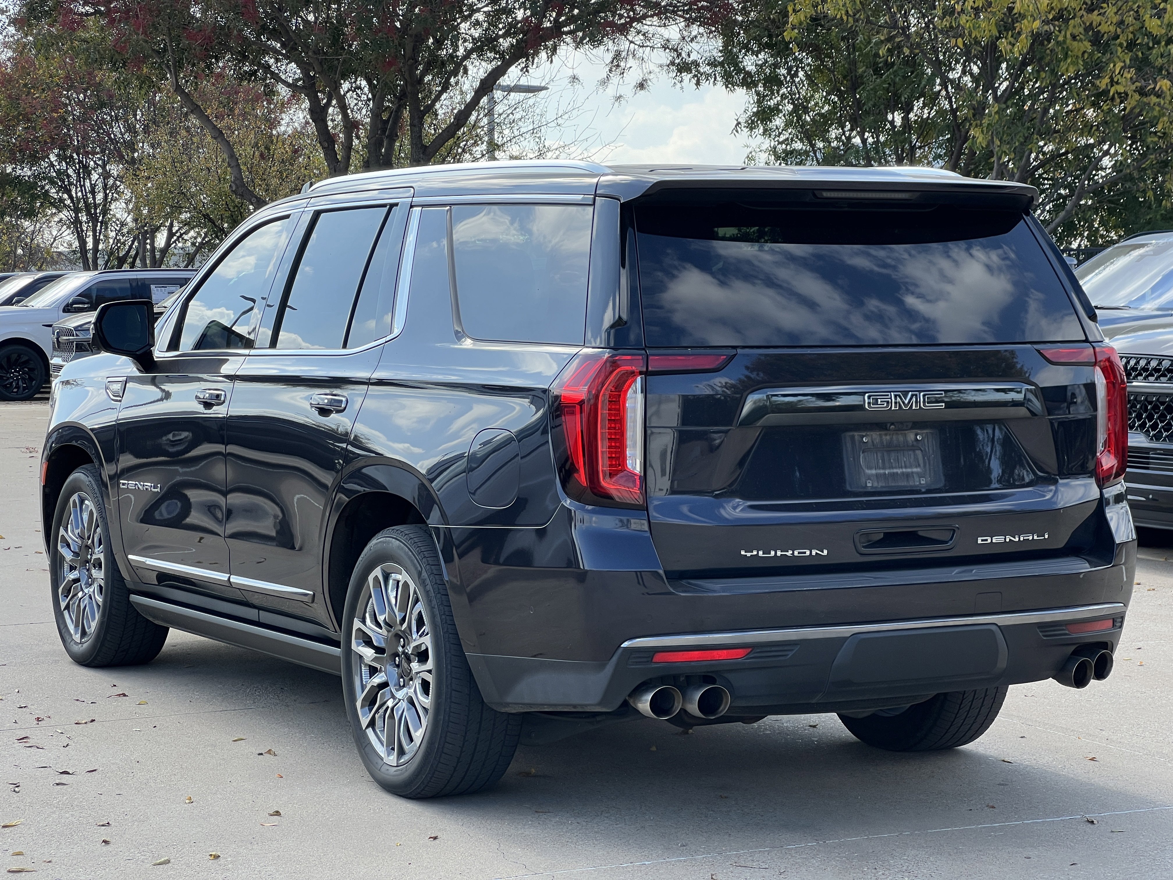 Used 2024 GMC Yukon Denali Ultimate image 7
