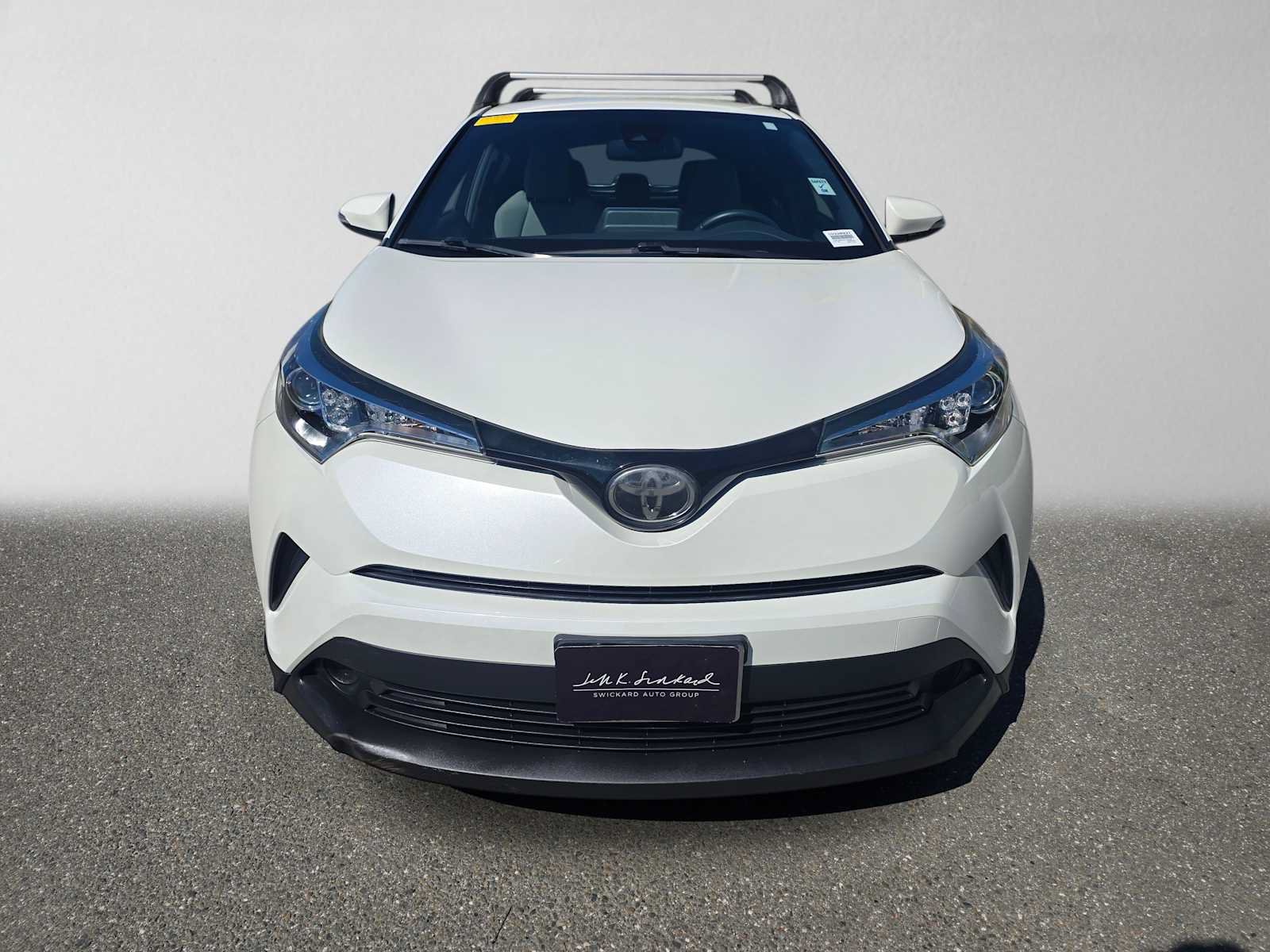 Used 2019 Toyota C-HR XLE FWD image 8