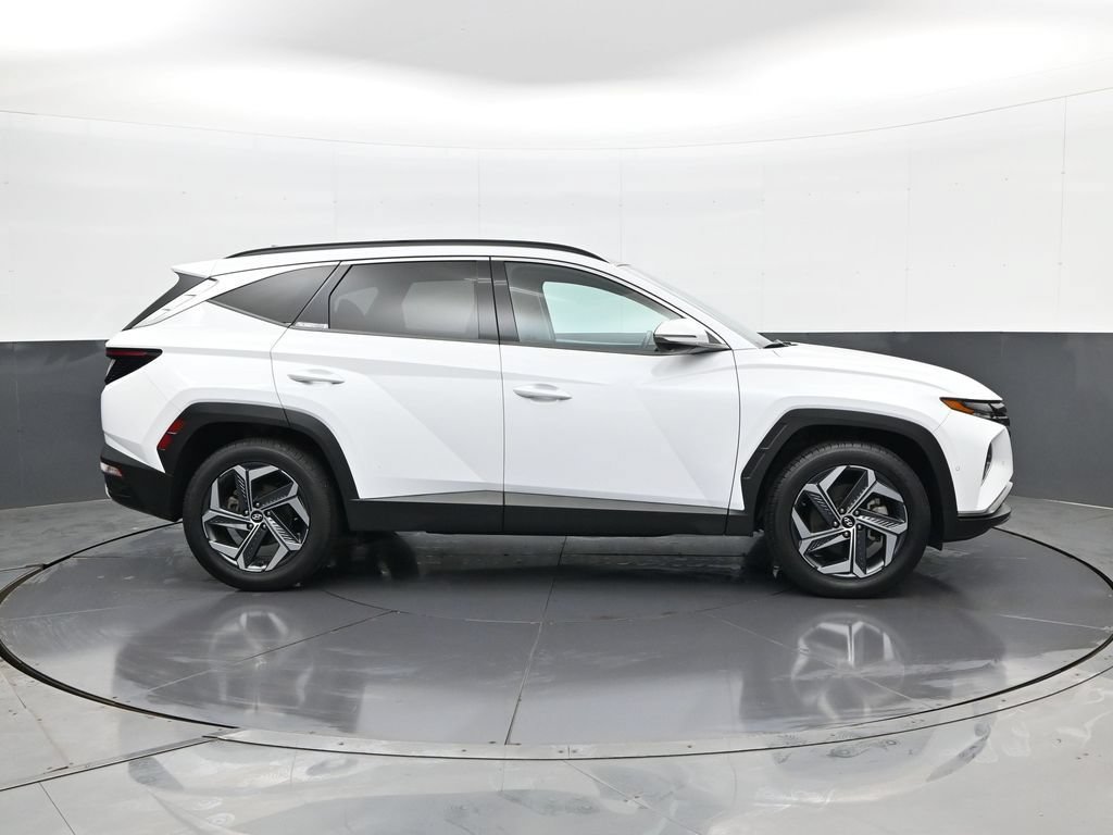 Certified 2022 Hyundai Tucson Limited AWD/4WD image 4
