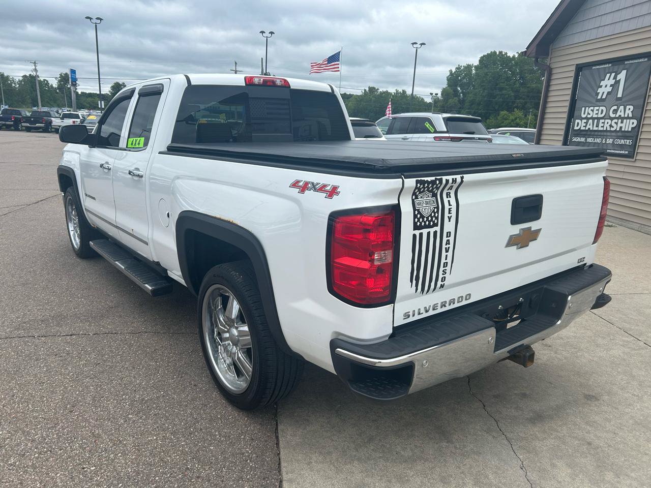 Used 2015 Chevrolet Silverado 1500 LTZ w/ LTZ Plus Package AWD/4WD image 7