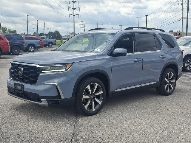 Used 2023 Honda Pilot Touring image 9