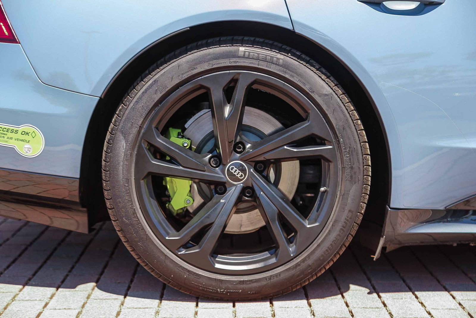 Used 2023 Audi e-tron GT Premium Plus AWD/4WD image 9