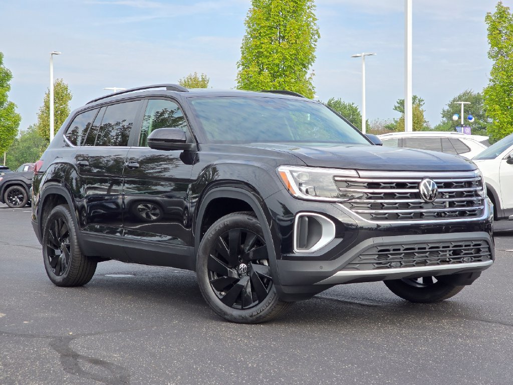 New 2026 Volkswagen Atlas SE AWD/4WD image 1