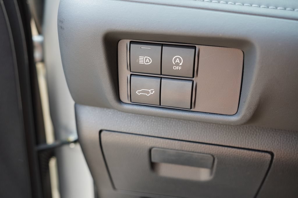 Used 2025 Toyota Highlander XSE AWD/4WD image 27