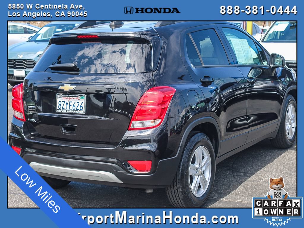 Used 2022 Chevrolet Trax LT w/ LT Convenience Package FWD image 13
