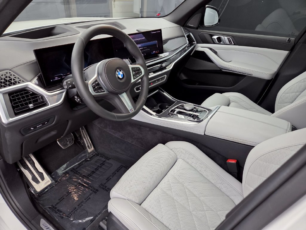 Certified 2024 BMW X5 xDrive40i w/ M Sport Package AWD/4WD image 25